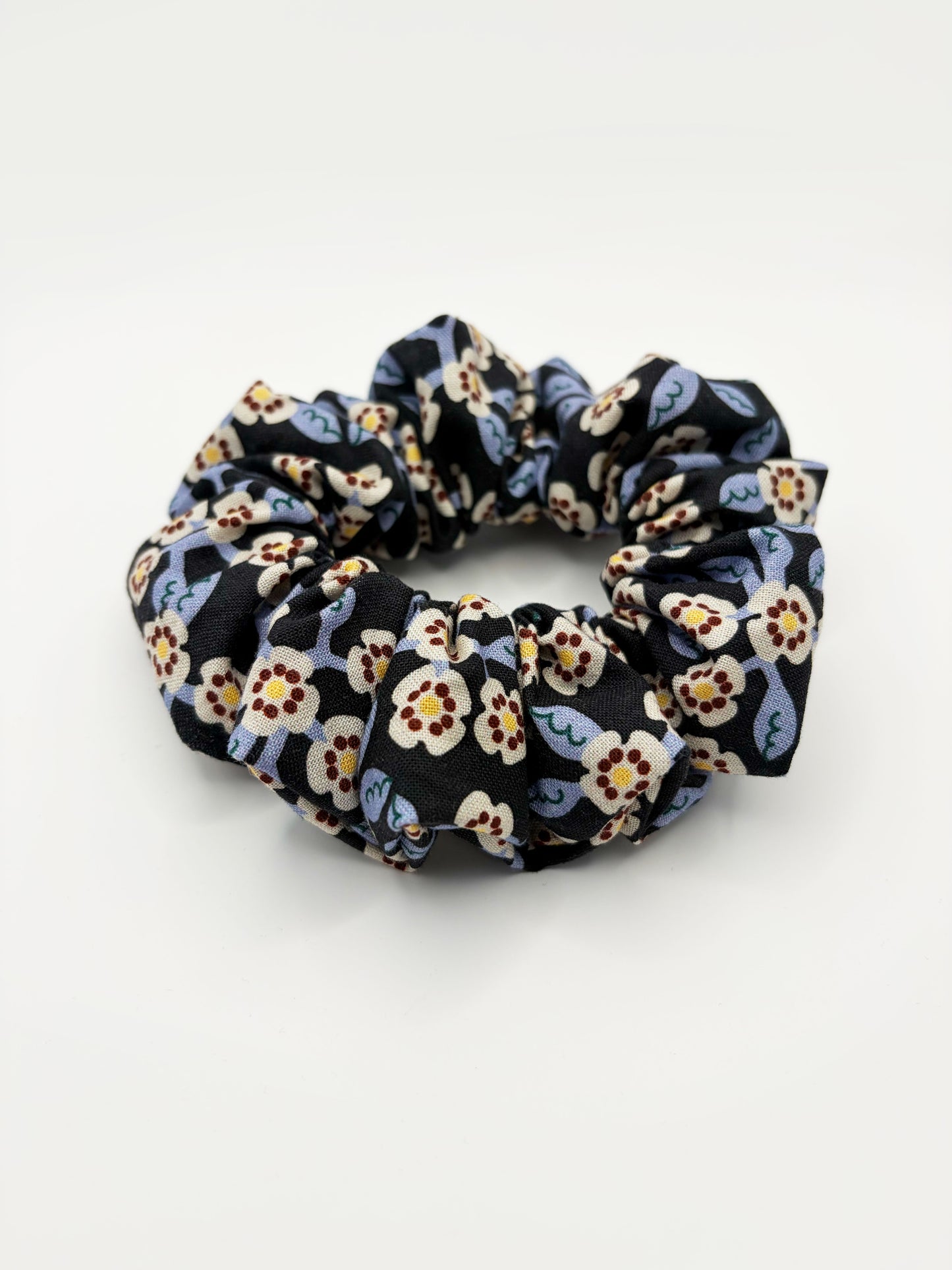 Black Briar Scrunchie
